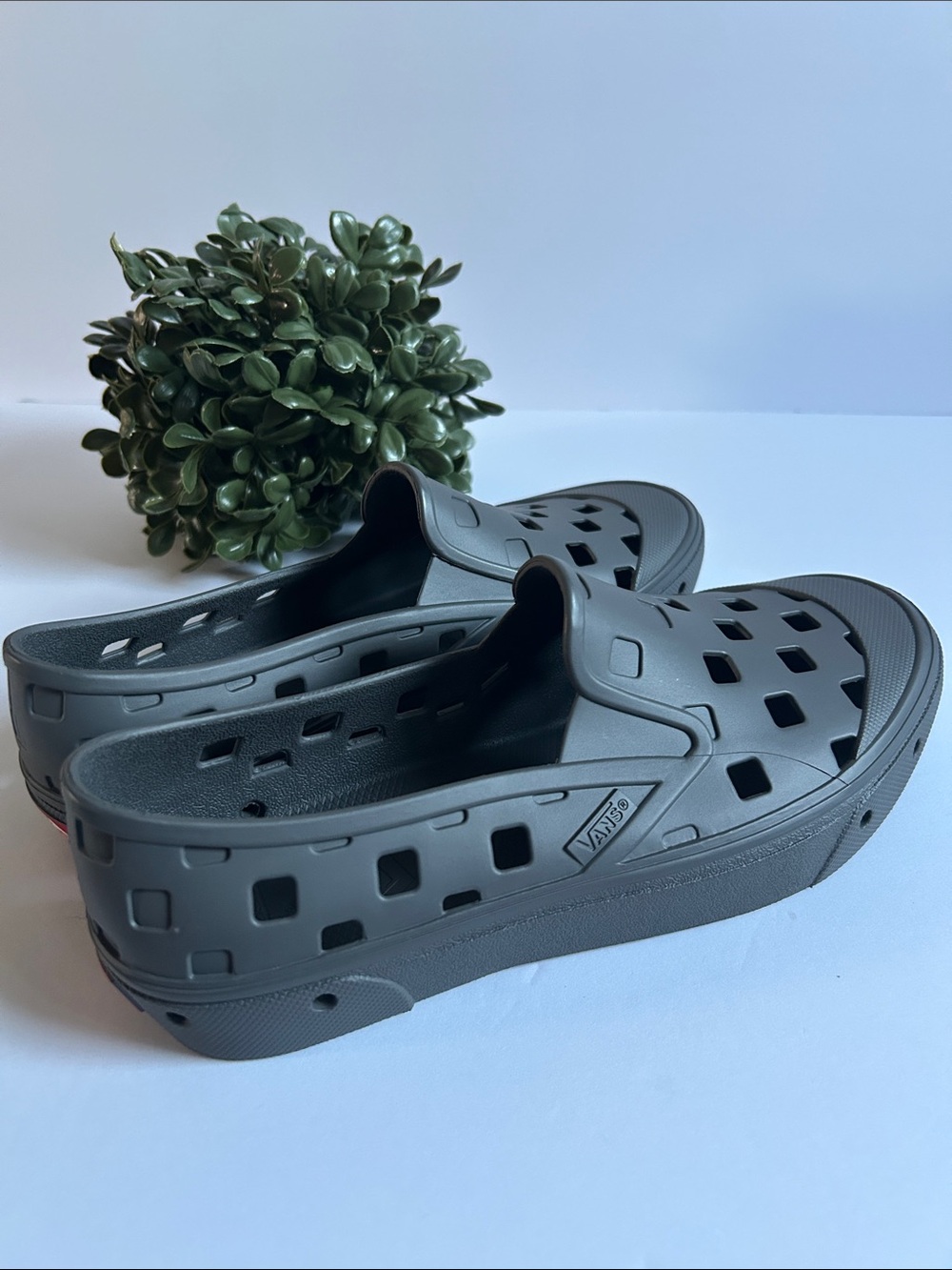 Vans Men's dark gray Ventilated Water Shoes. - Picture 6 of 8
